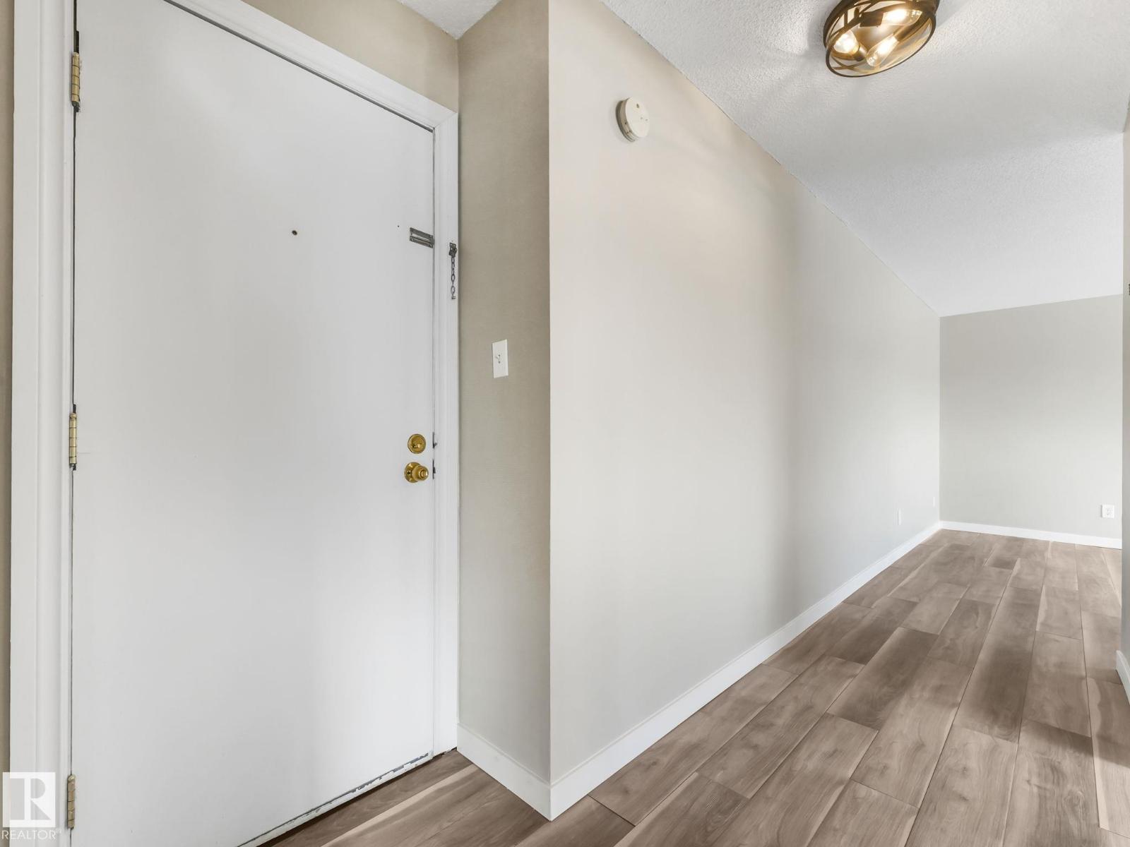 #103 11907 81 ST NW, Edmonton