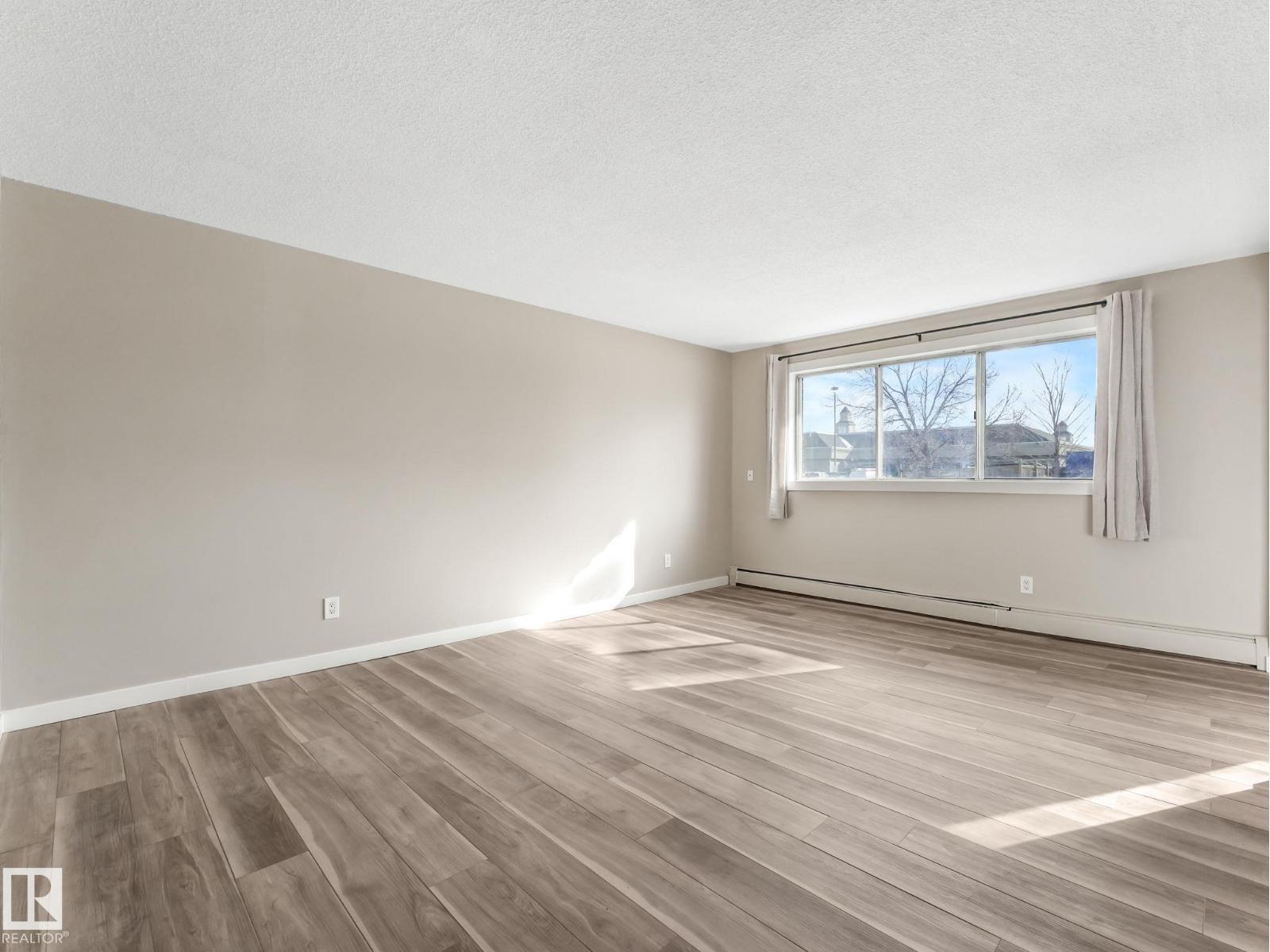 #103 11907 81 ST NW, Edmonton