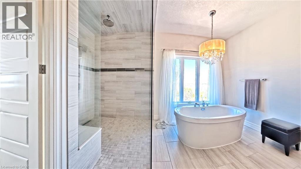 102 DEER CREEK Street, Kitchener, Ontario, N2A0J5 — Photo 23