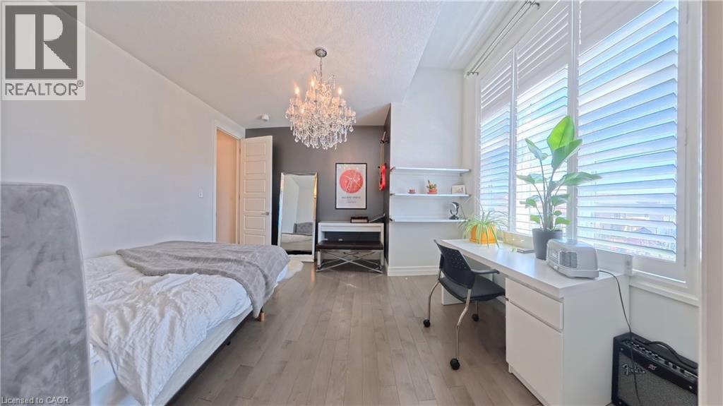 102 DEER CREEK Street, Kitchener, Ontario, N2A0J5 — Photo 35