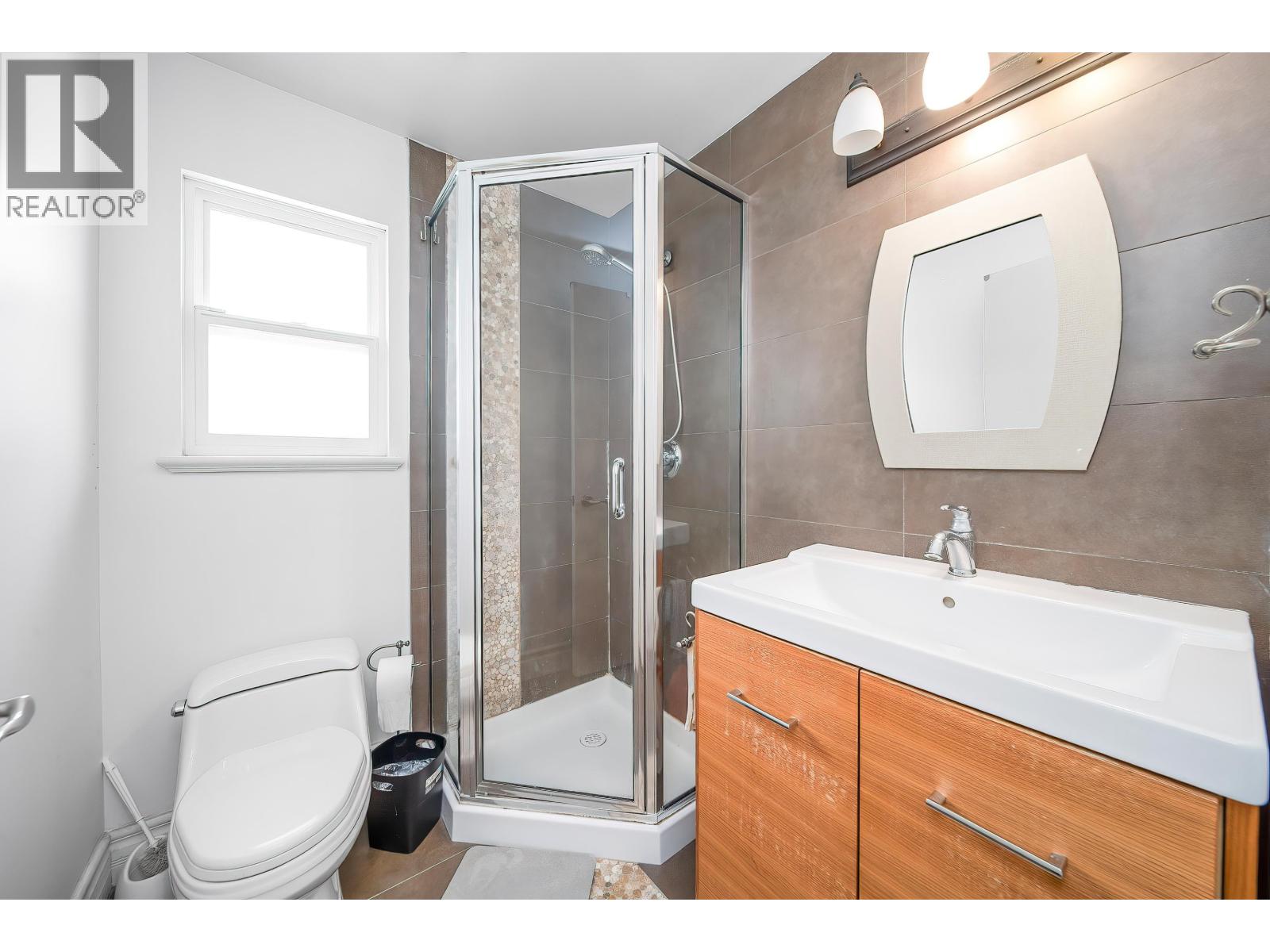 4808 BONAVISTA Drive, Richmond