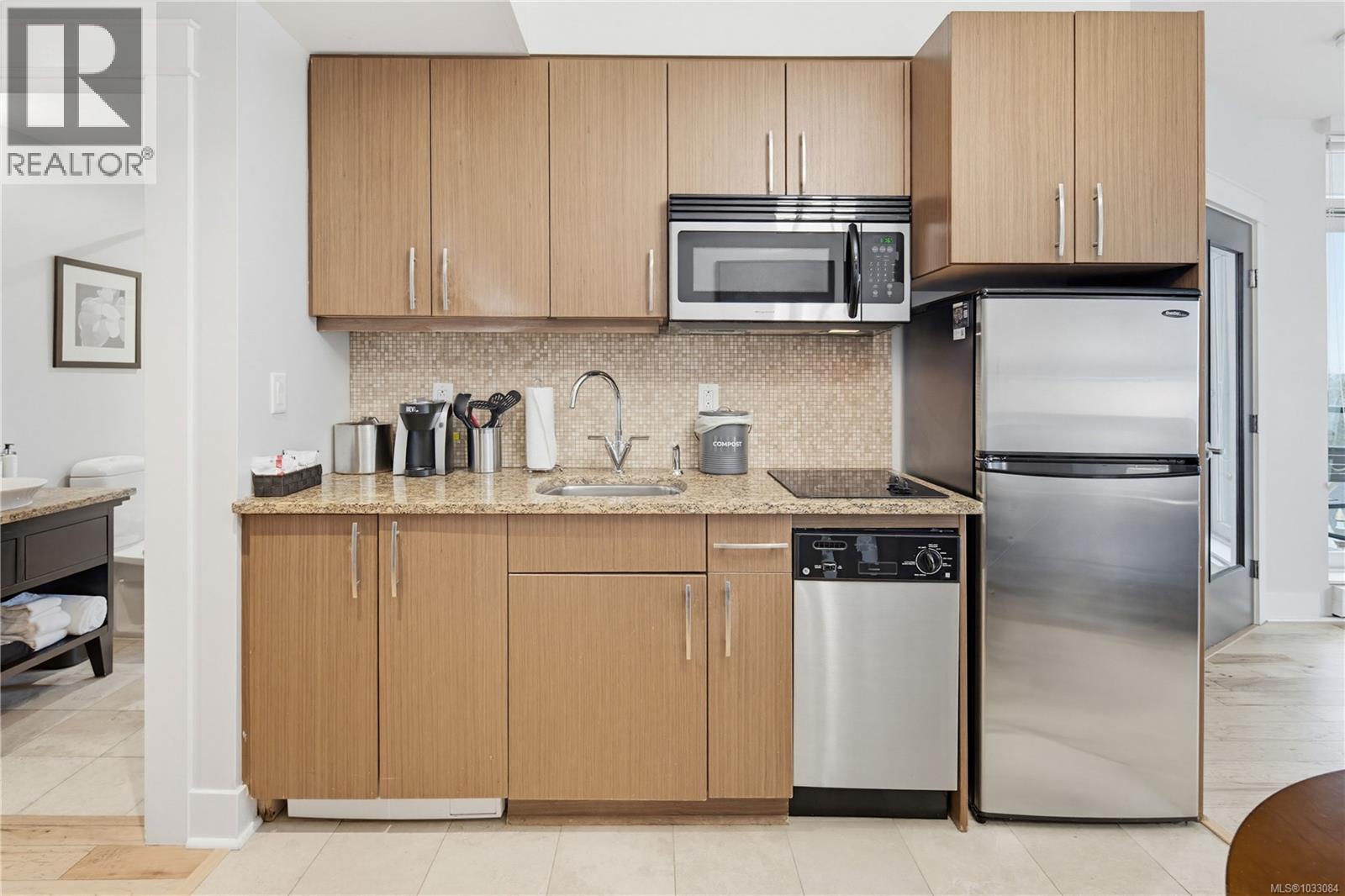 #A507 810 Humboldt St - 17