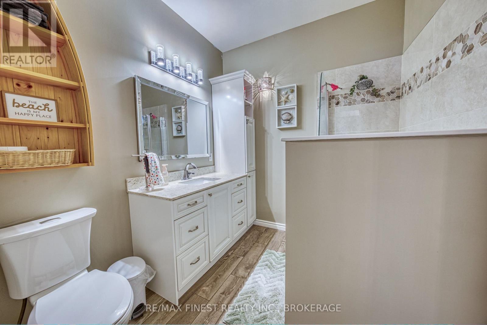 108 GRAYROCK CRESCENT - 21