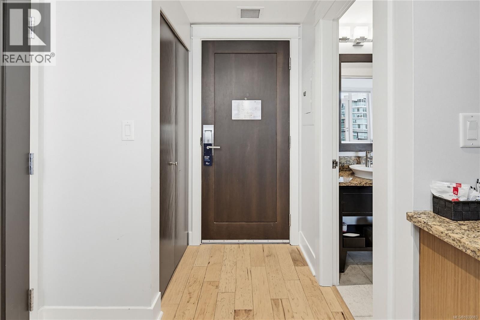 #A507 810 Humboldt St - 8