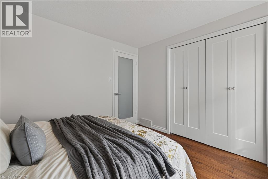 312 FARADAY Court, Waterloo, Ontario, N2L6A6 — Photo 24