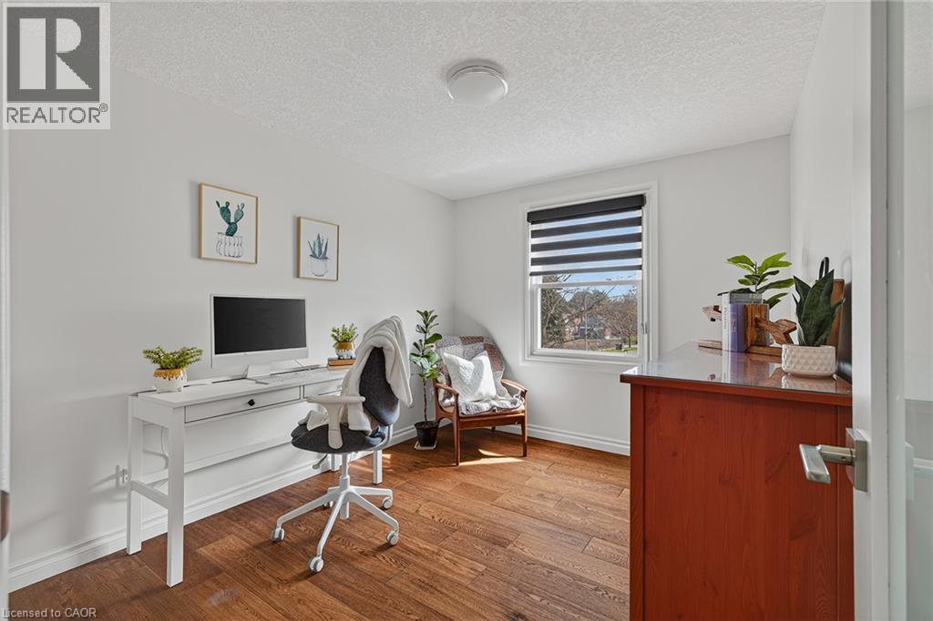 312 FARADAY Court, Waterloo, Ontario, N2L6A6 — Photo 27