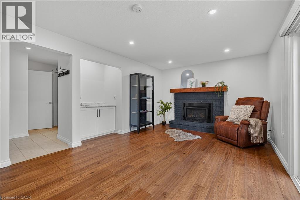 312 FARADAY Court, Waterloo, Ontario, N2L6A6 — Photo 31