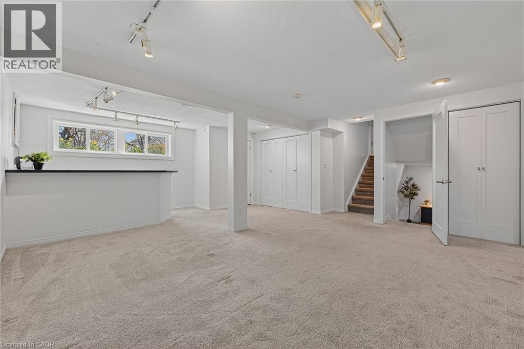 312 FARADAY Court, Waterloo, Ontario, N2L6A6 — Photo 34