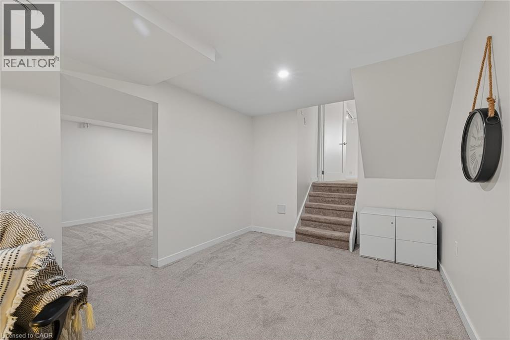 312 FARADAY Court, Waterloo, Ontario, N2L6A6 — Photo 41