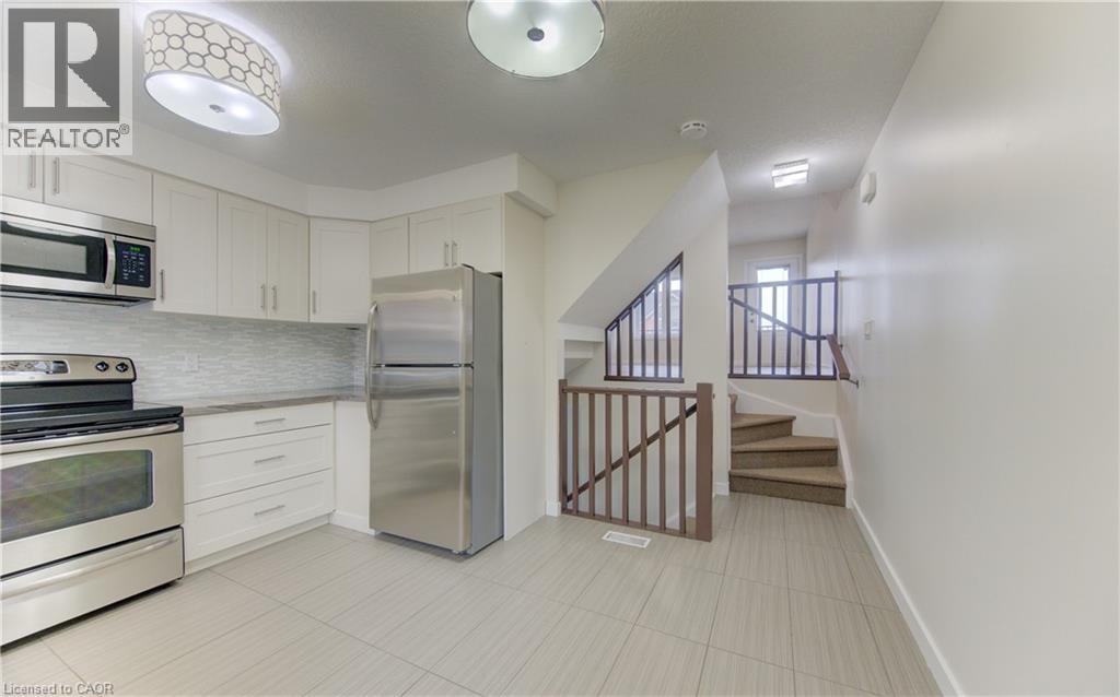 487 EAST Avenue Unit 2, Kitchener, Ontario N2H0A8 - Photo 5