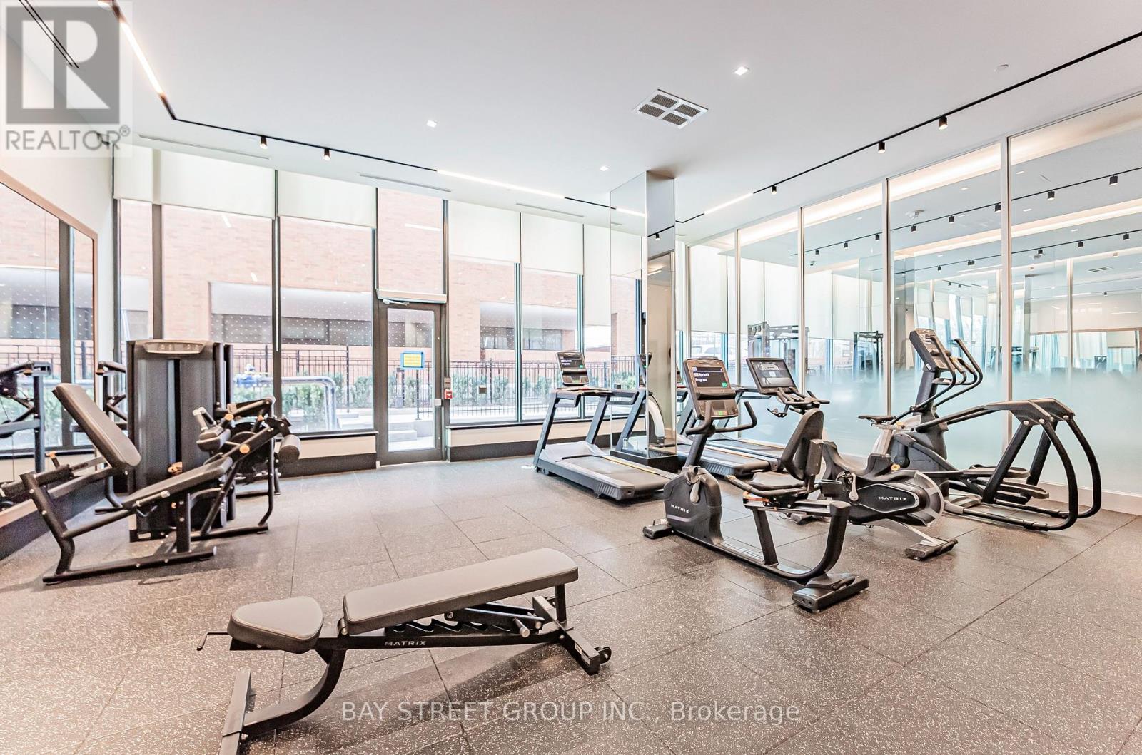 #526 250 LAWRENCE AVENUE W - 22