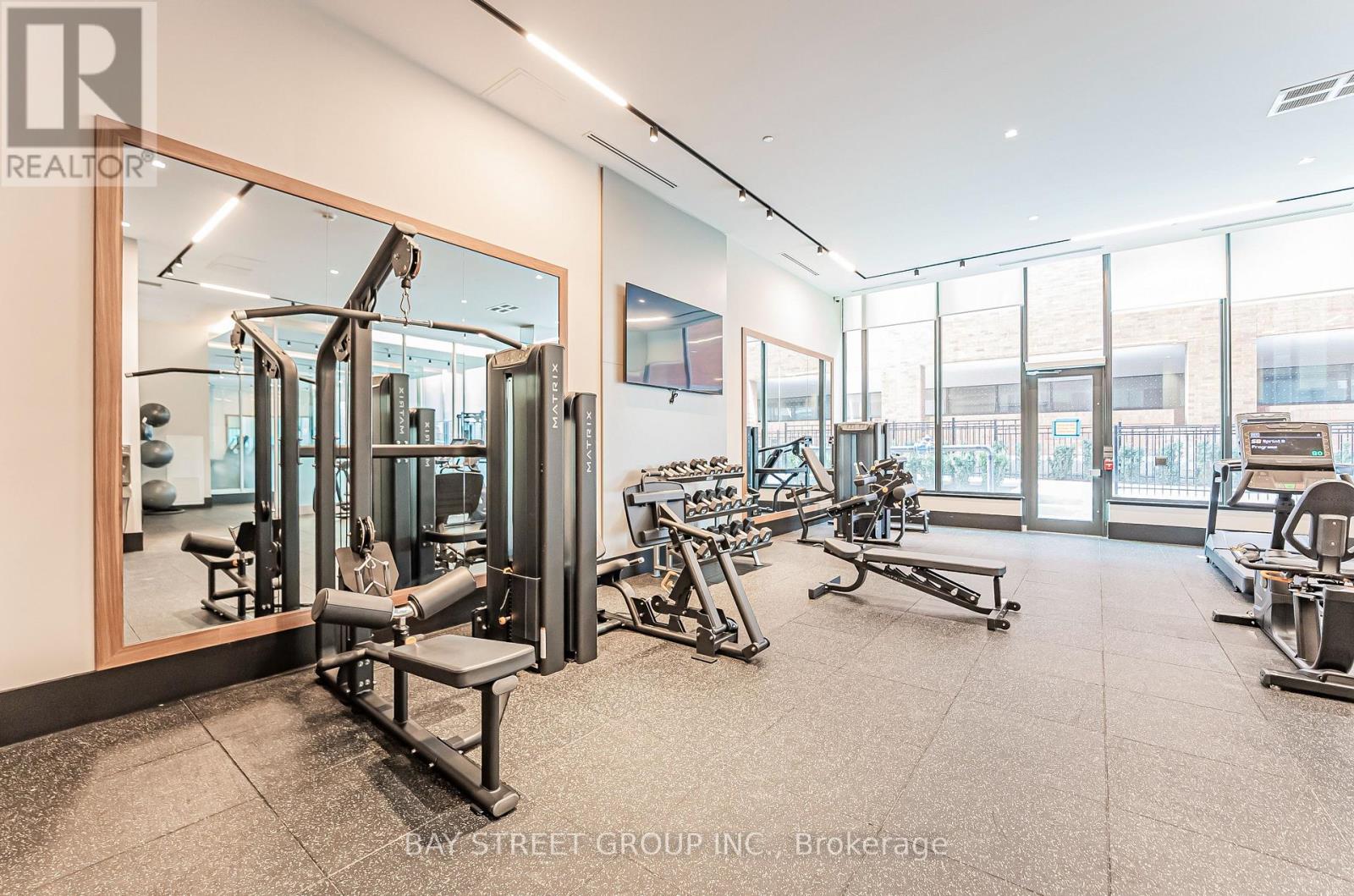 #526 250 LAWRENCE AVENUE W - 24