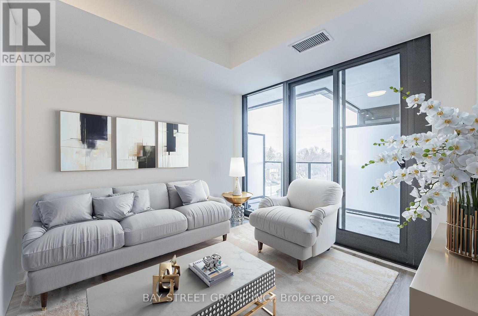 #526 250 LAWRENCE AVENUE W - 3