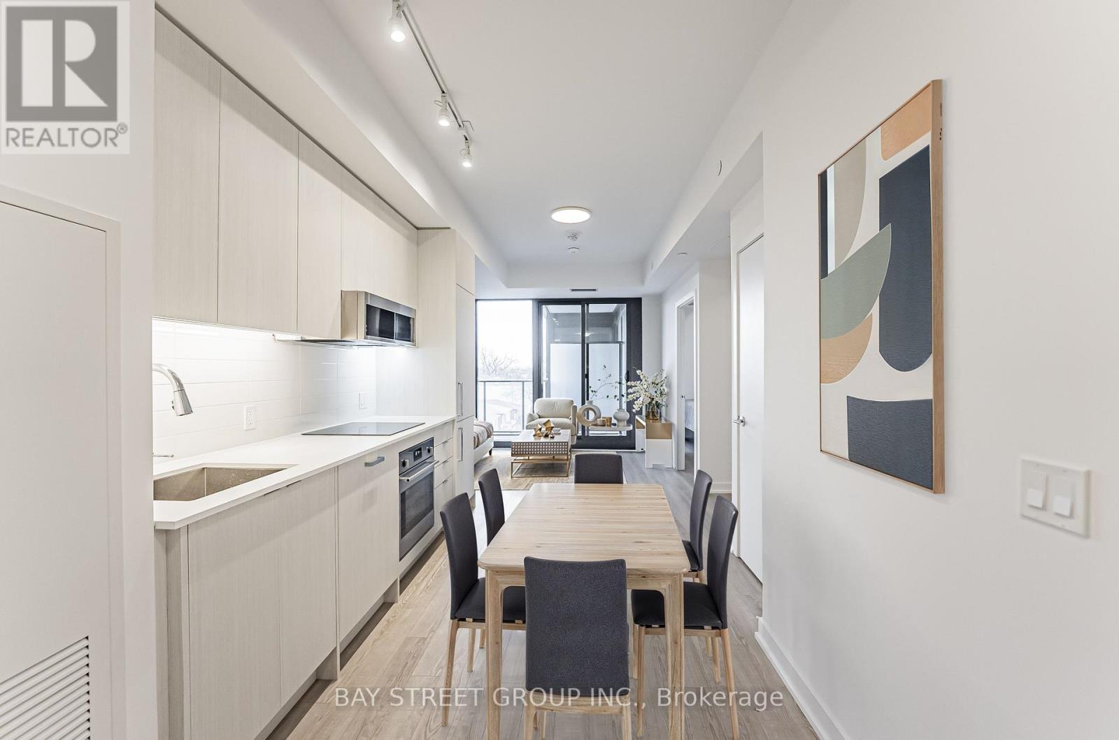 #526 250 LAWRENCE AVENUE W - 5