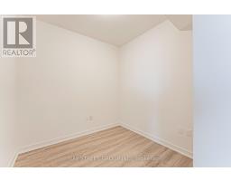 526 - 250 Lawrence Avenue W, Toronto, ON M5M1B2 Photo 13