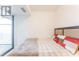 526 - 250 Lawrence Avenue W, Toronto, ON M5M1B2 Photo 18