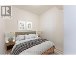 526 - 250 Lawrence Avenue W, Toronto, ON M5M1B2 Photo 6