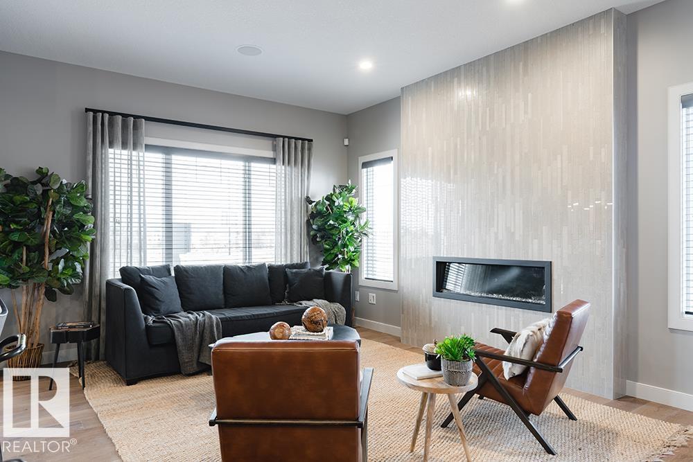 9389 COOPER BEND BN SW, Edmonton