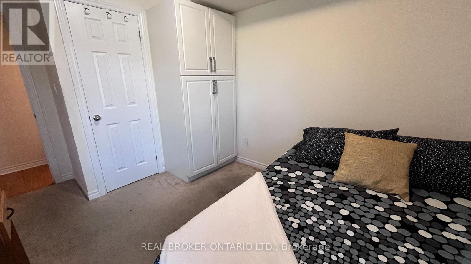 #29 13 EATON PARK LANE - 21