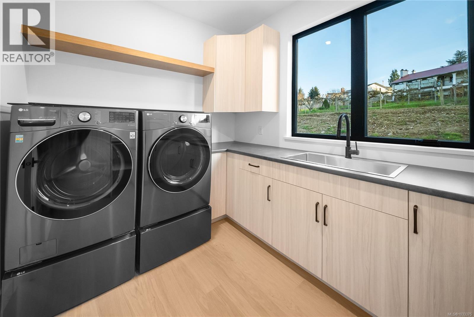 10928 Grandview Rd - 55