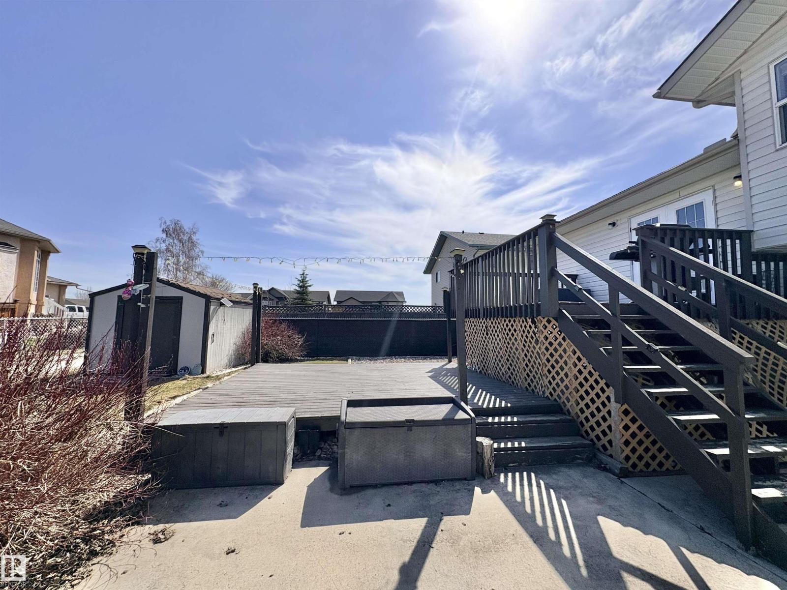3803 40 AV — photo 27
