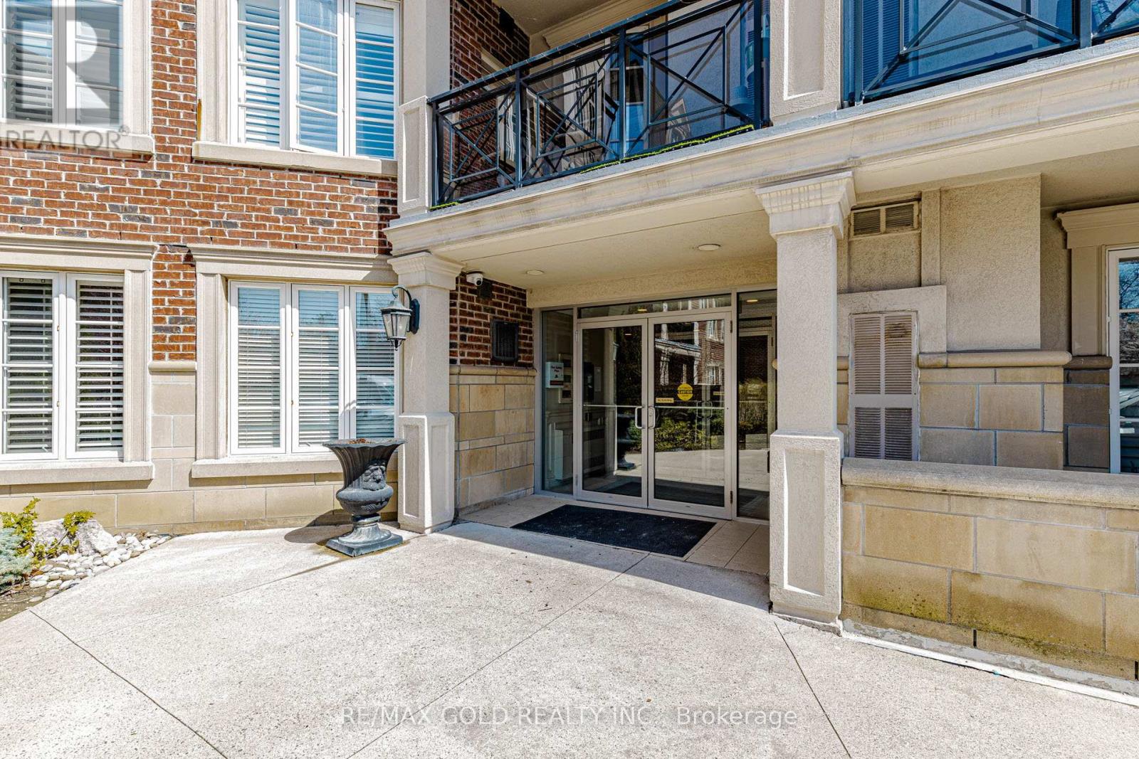 #223 3351 CAWTHRA ROAD - 2