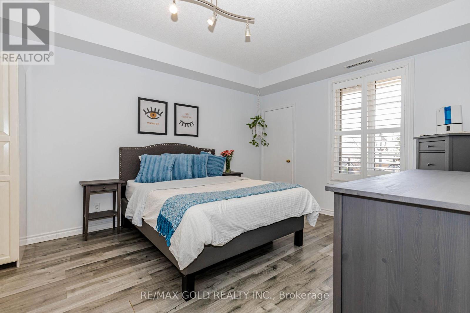 #223 3351 CAWTHRA ROAD - 27
