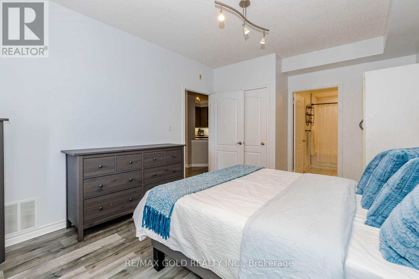 #223 3351 CAWTHRA ROAD - 29