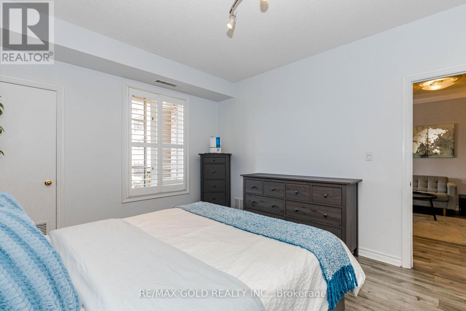#223 3351 CAWTHRA ROAD - 31