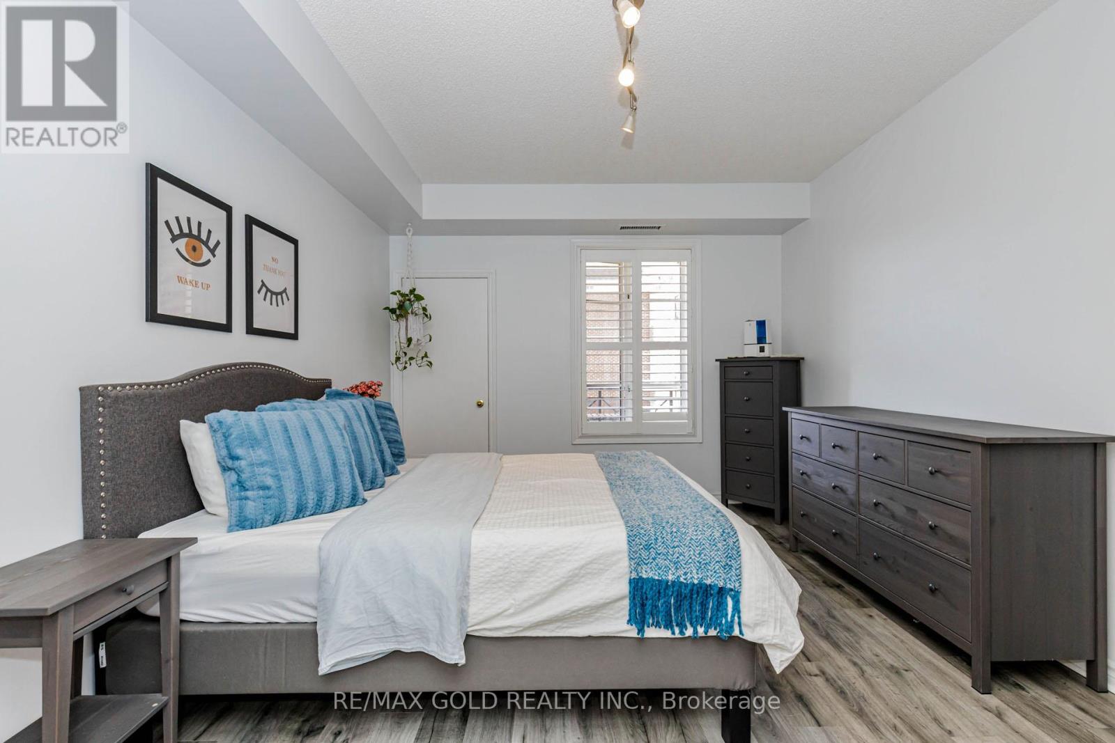 #223 3351 CAWTHRA ROAD - 32