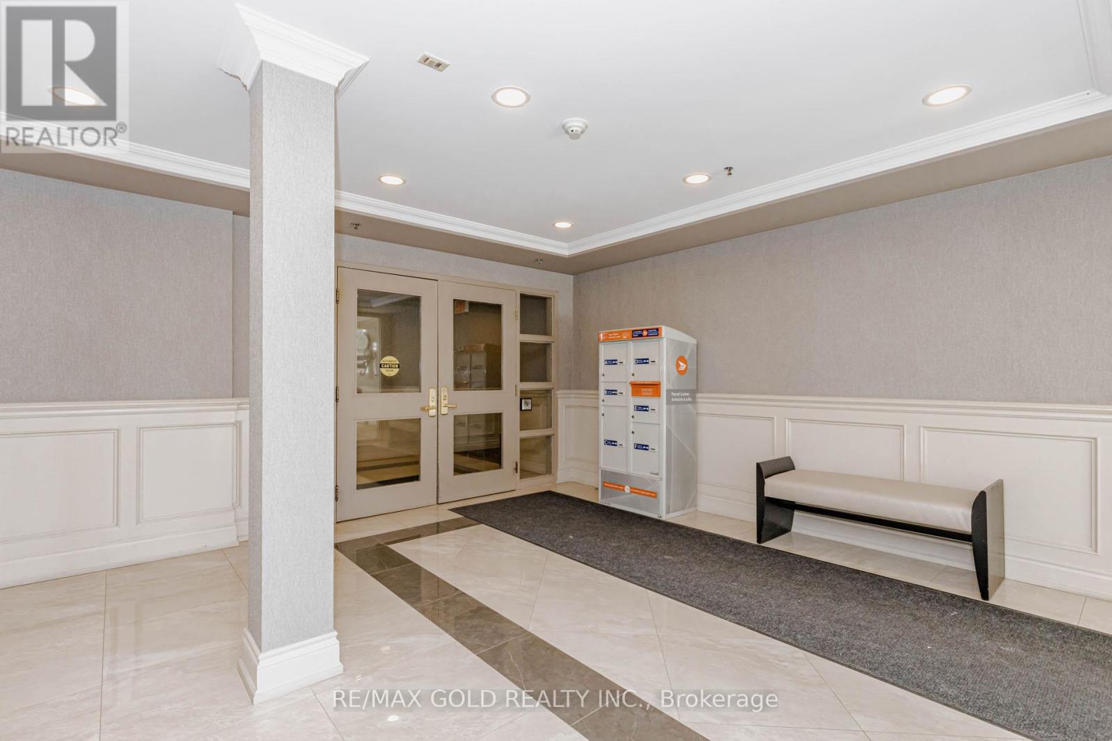 #223 3351 CAWTHRA ROAD - 4