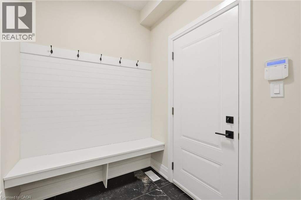 7 BARTLETT Avenue, Grimsby, Ontario, L3M5N7 — Photo 17
