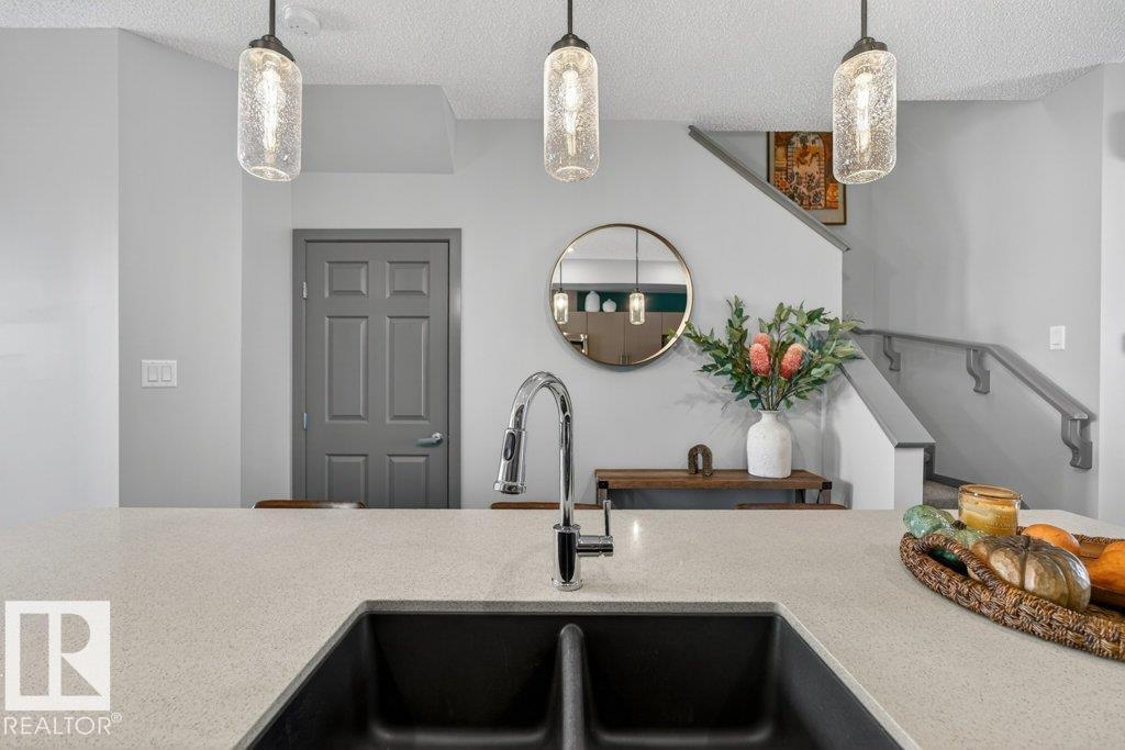 2405 TRUMPETER WY NW, Edmonton