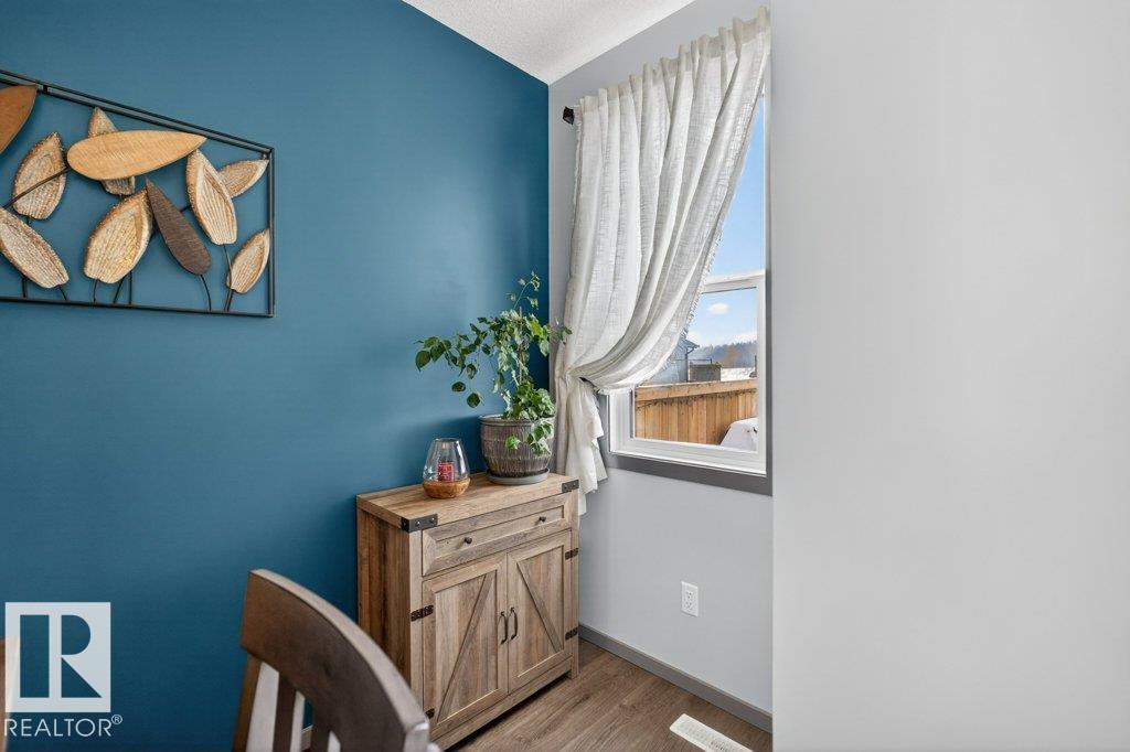 2405 TRUMPETER WY NW, Edmonton