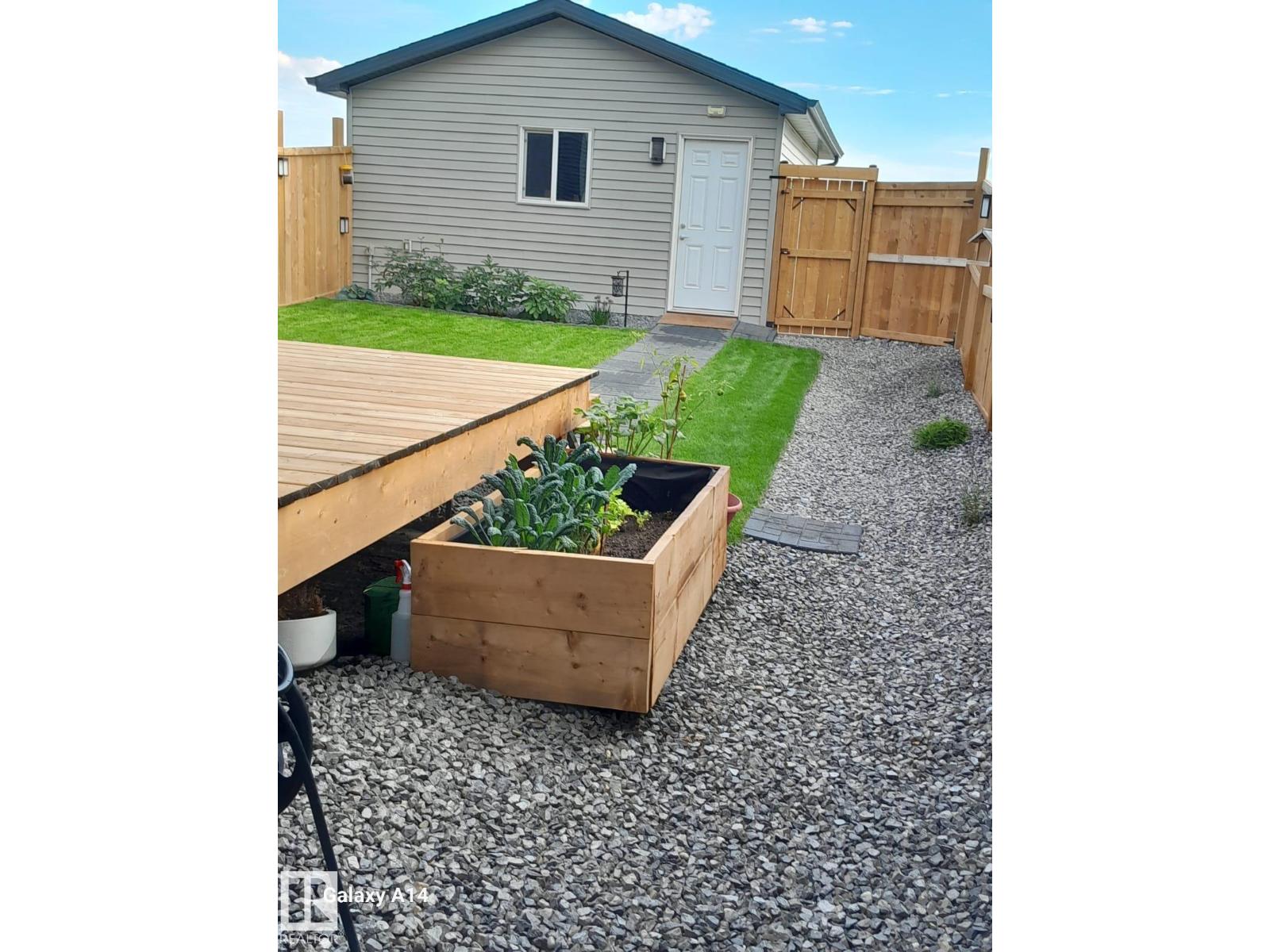 2405 TRUMPETER WY NW, Edmonton