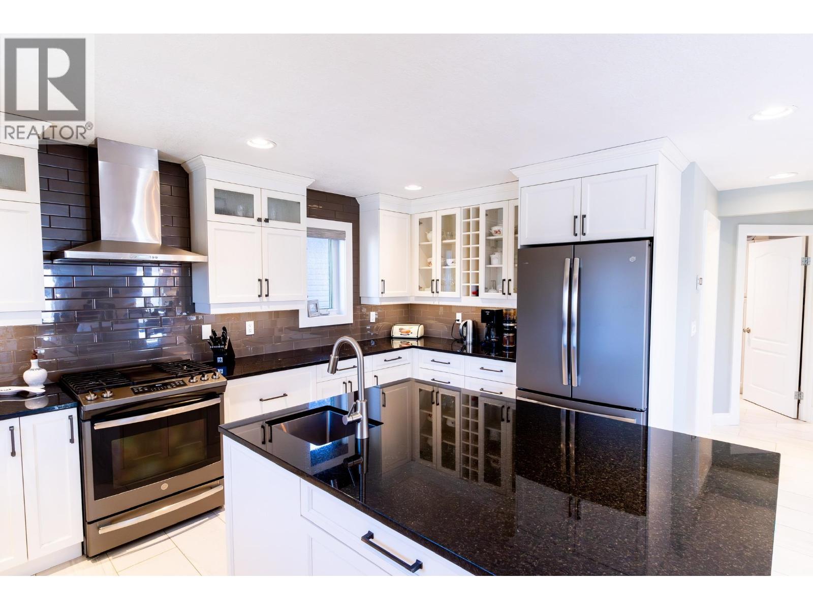 8807 110 AVENUE, Fort St. John