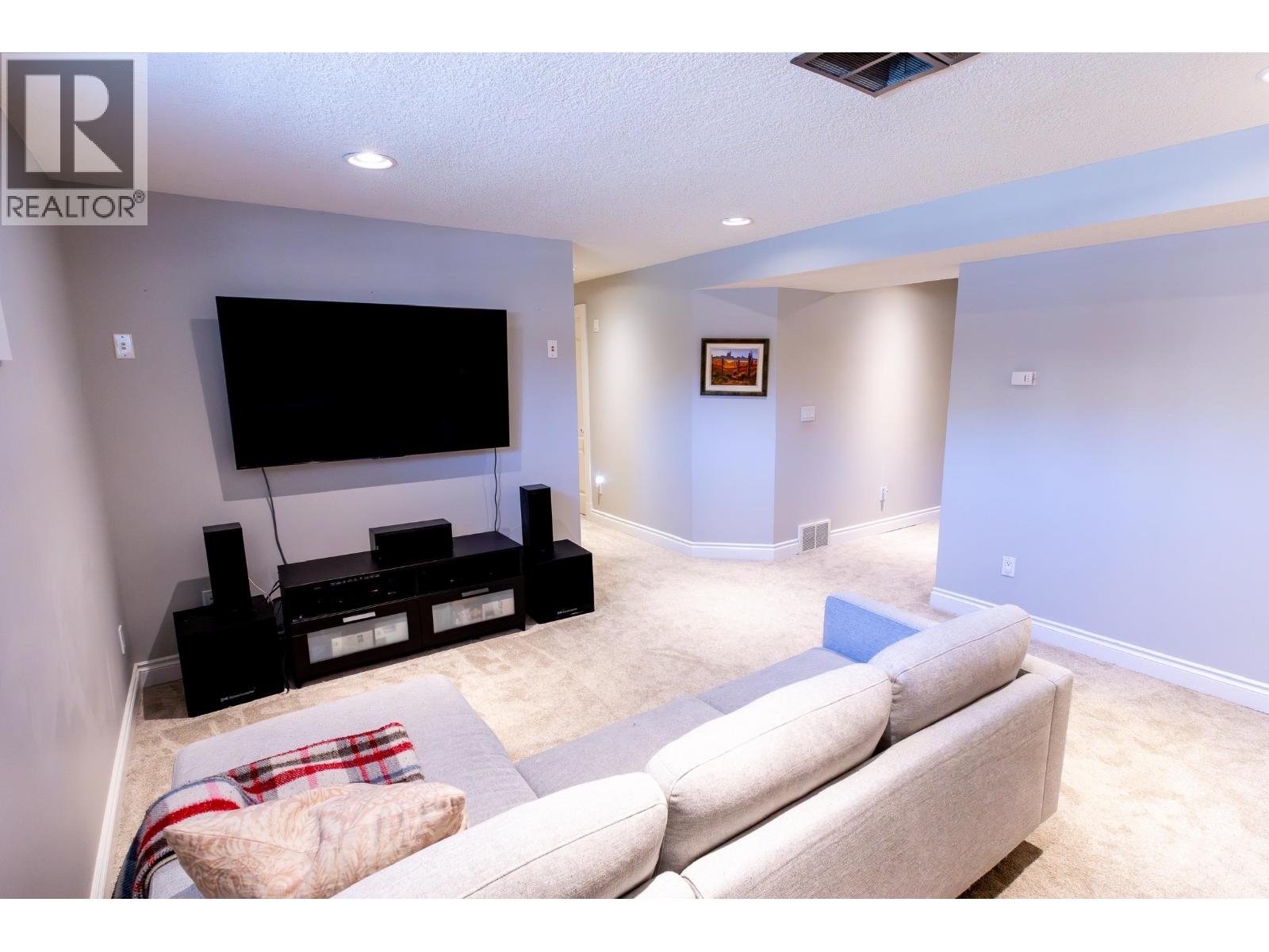 8807 110 AVENUE, Fort St. John