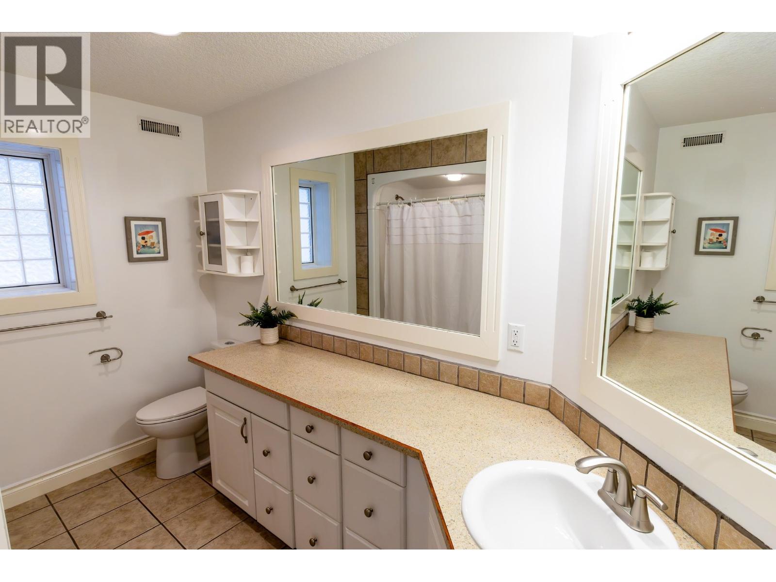 8807 110 AVENUE, Fort St. John
