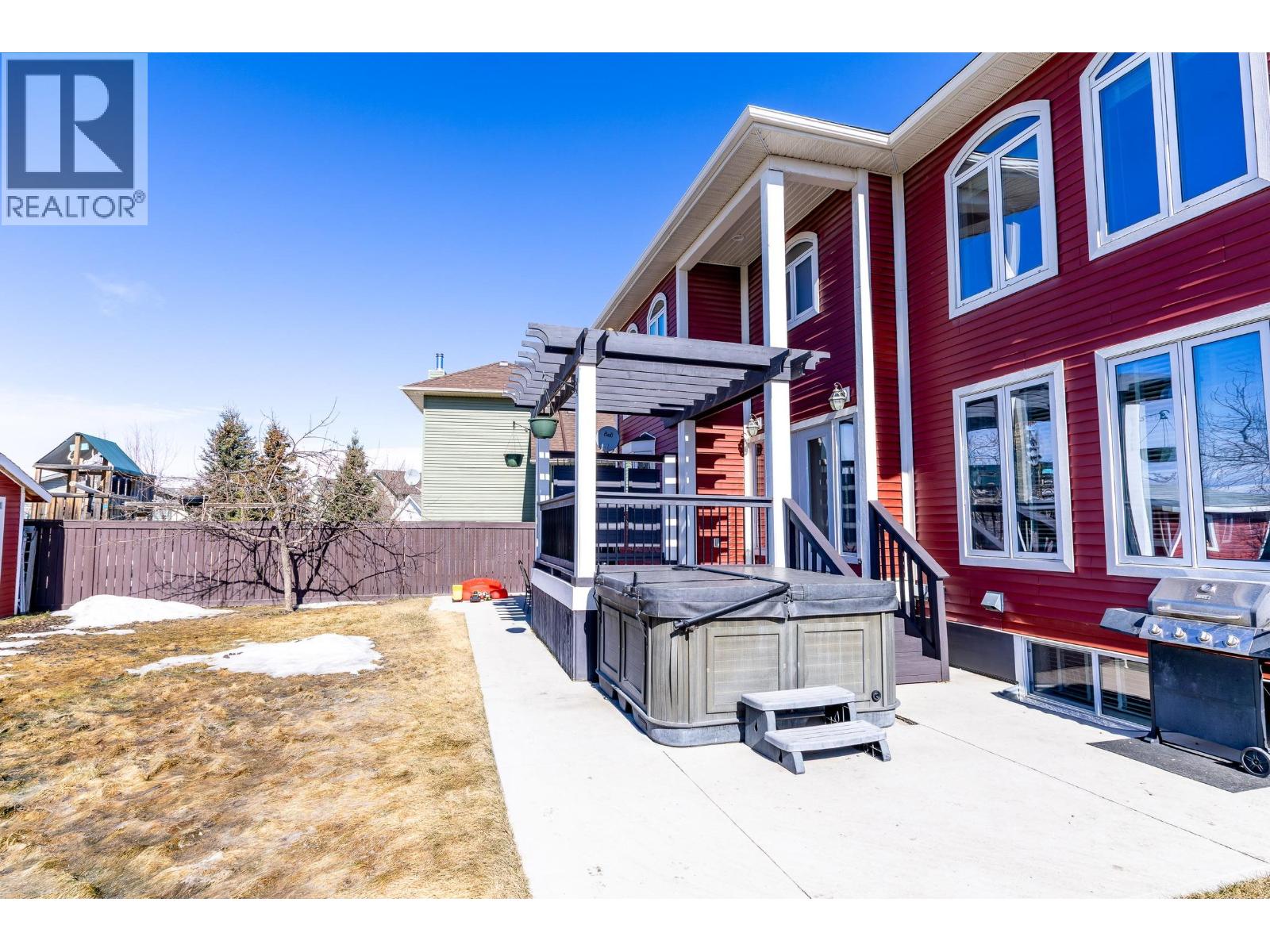 8807 110 AVENUE, Fort St. John