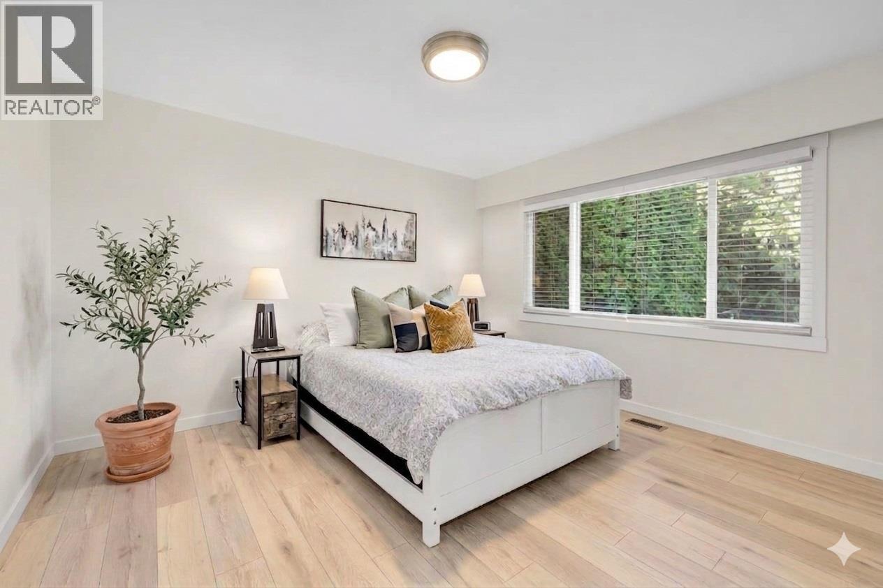 5153 CLIFF Drive, Tsawwassen