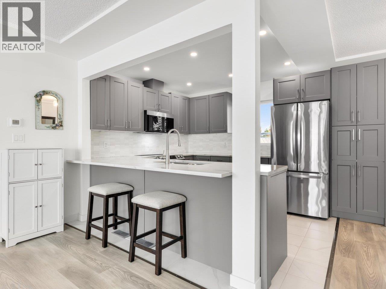 5153 CLIFF Drive, Tsawwassen