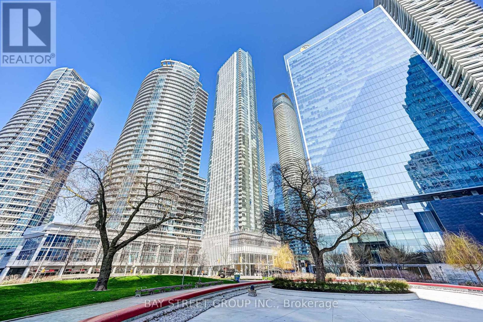 Listing photo of 1002 - 10 YORK STREET