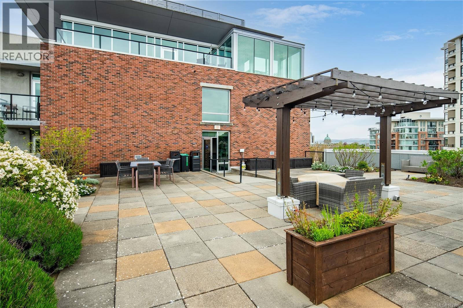 #A507 810 Humboldt St - 27