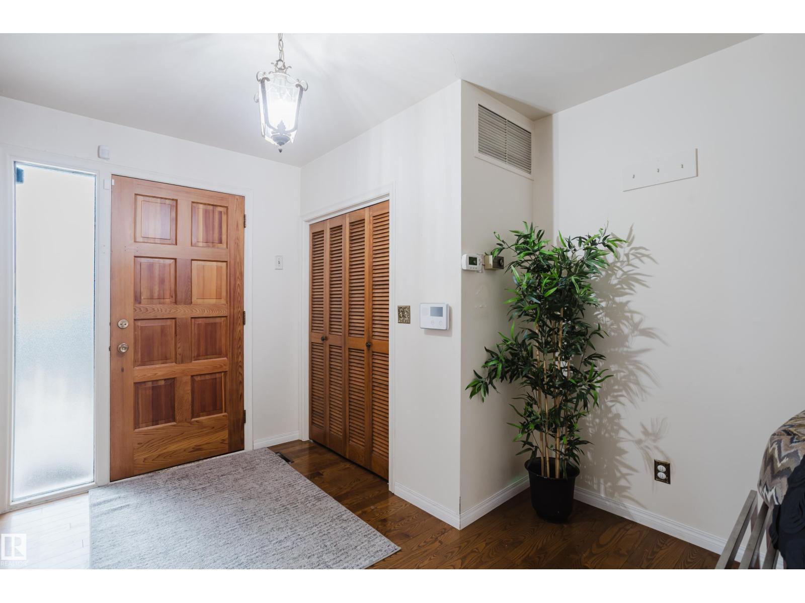 7907 SASKATCHEWAN DR NW, Edmonton