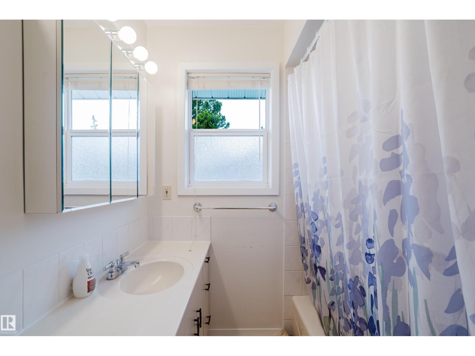 7907 SASKATCHEWAN DR NW, Edmonton