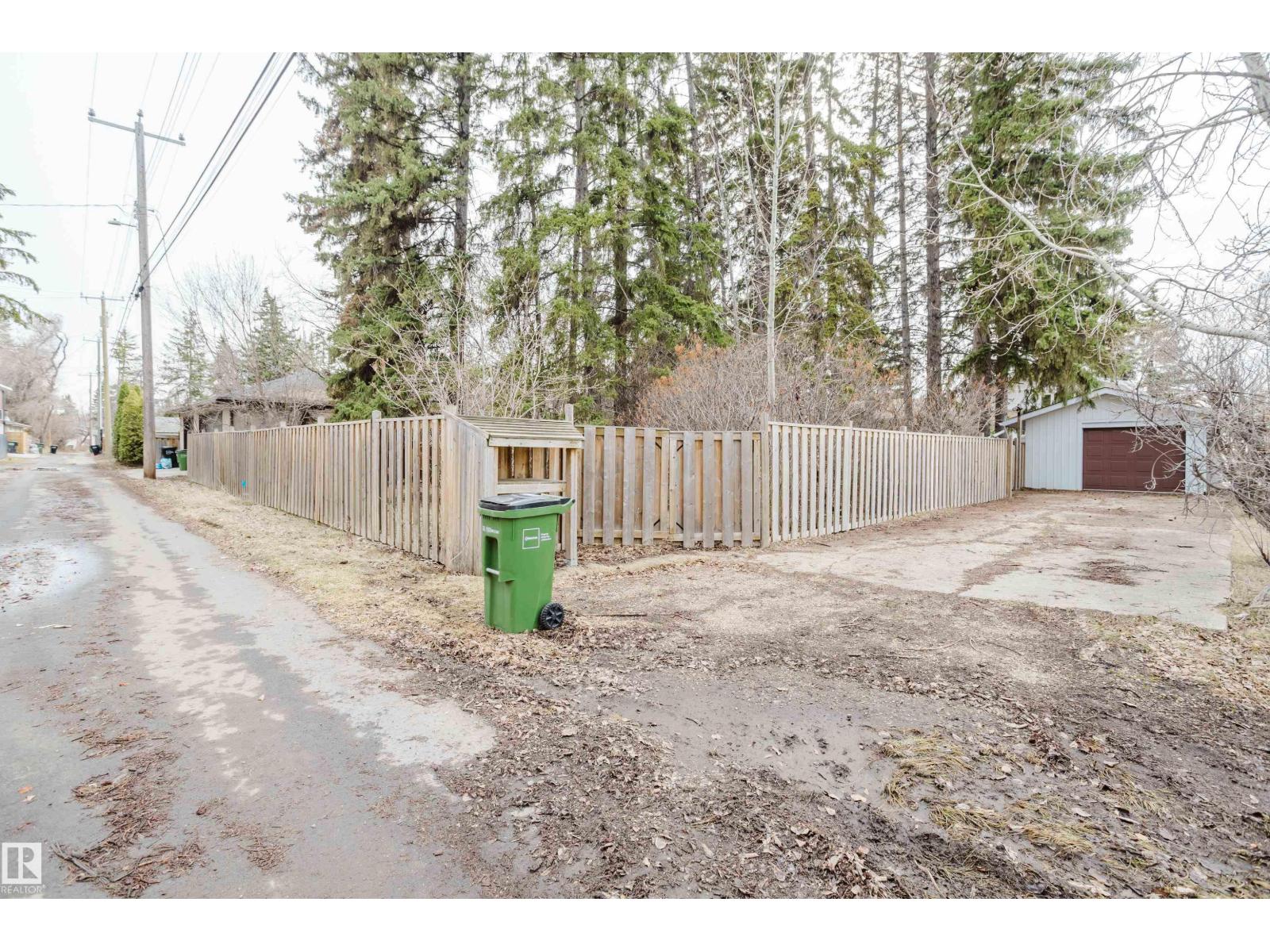 7907 SASKATCHEWAN DR NW, Edmonton