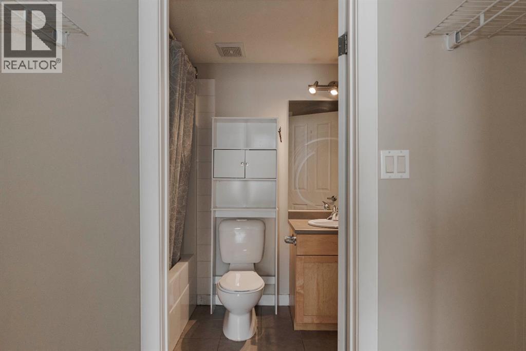 100 Denholm Gate, Fort McMurray