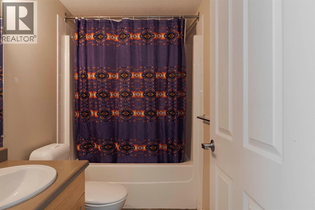 100 Denholm Gate, Fort McMurray