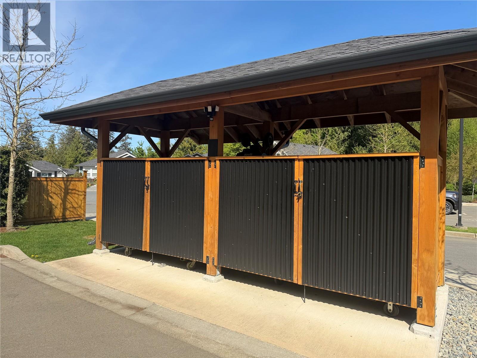 #205 9880 Napier Pl - 18