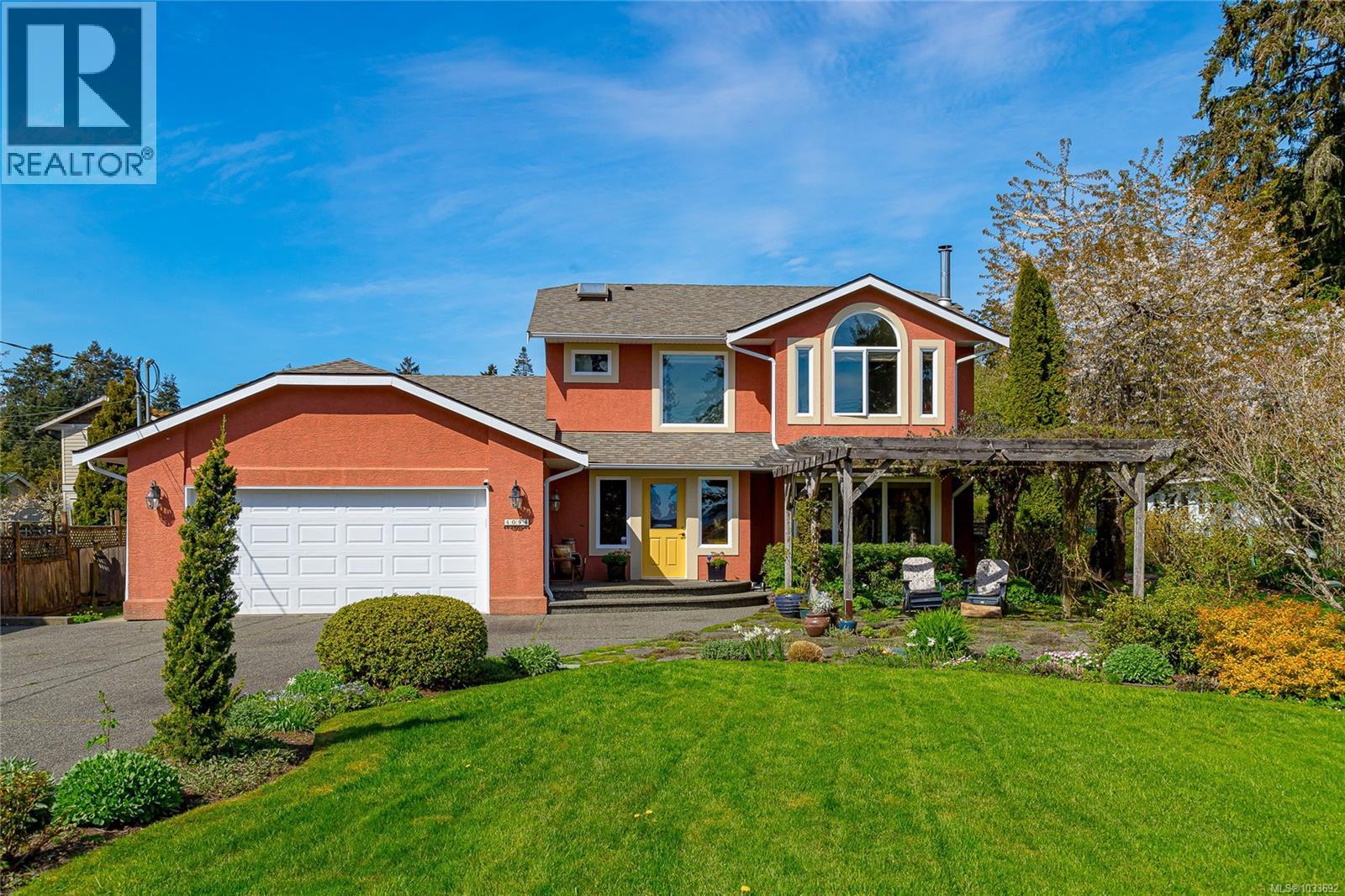 4094 Balsam Dr, Cobble Hill